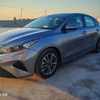 يا الله للبيع سيارة كيا فورتي 2023  وارد امريكي مواصفات السياره معروفه...