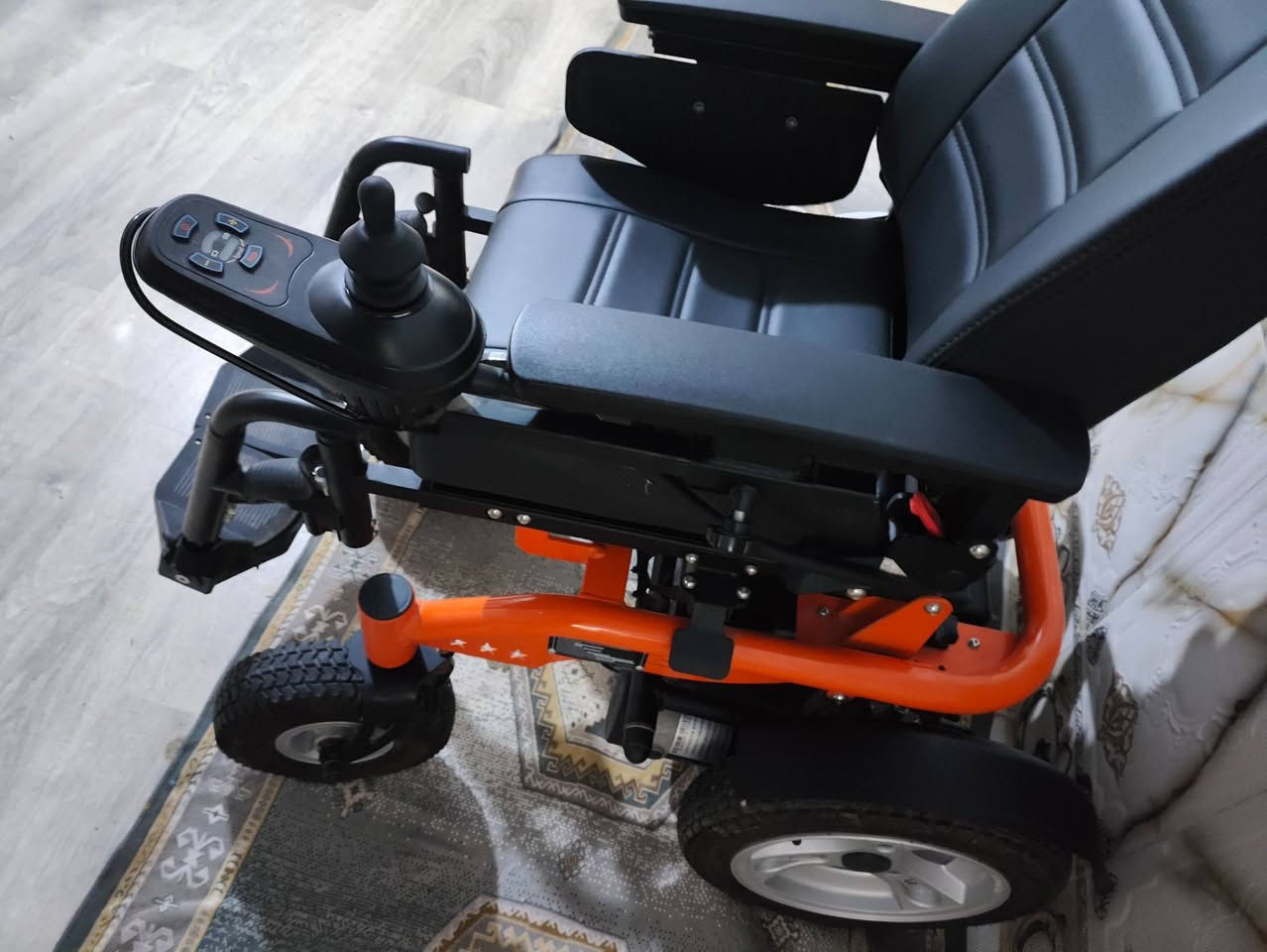 سلام عليكم عربانة للبيع السعر600 وبيها مجال 0775299355


**إذا كنت صاحب هذا الإعلان وتريد حذفه لأي سبب، رجاءا أرسل رسالة إلى الدعم الفني**