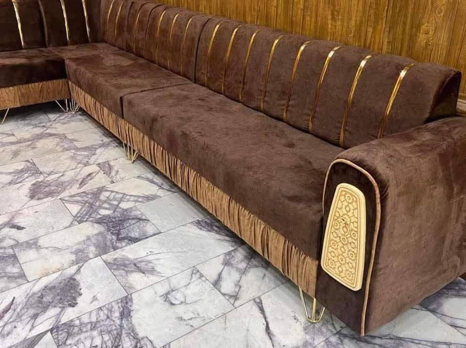 بسم الله الرحمن الرحيم

يعلن معمل نجاره المصطفى للأثاث المنزلي
استعداد لتصليح كافه موديلات التخم المنزلي والمكتبي

بأسعار تنافسيه

يتوفر

تفصال حسب الطلب بأسعار تبدأ من ٦٥ الف للمتر لغايه ١٤٠ للمتر
.
ديوان او قنفات
.
مع هديه طابوريه وسطيه و ٥ كوشات
.
مع كل تخم
.

تجديد قماش وسفنج وجعوب حسب الطلب
.

تغيير الموديلات حسب الطلب
.
يوجد كادر متخصص لنقل الاثاث من البيت للمعمل ومن المعمل للبيت باجور مناسبه
.
كادر متخصص بغسل التخم القديم  أيضا متوفر
.
العنوان بغداد بوب الشام مقابل مضيف البو عامر.
***********
.

.
