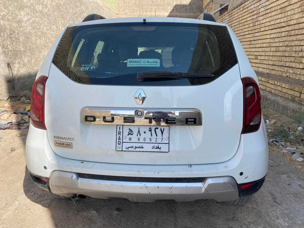 سلام عليكم ورحمه الله
سياره رينو داستر موديل 2018 
سياره مابيها حادث قوي بيها بس طخات خفيفه 
السياره بأسمنه محجوزه مال مصرف 
ملاحظه السياره بيها ولف معلك 
السعر 50 قفل  ***********

العنوان بغداد سبع البور
