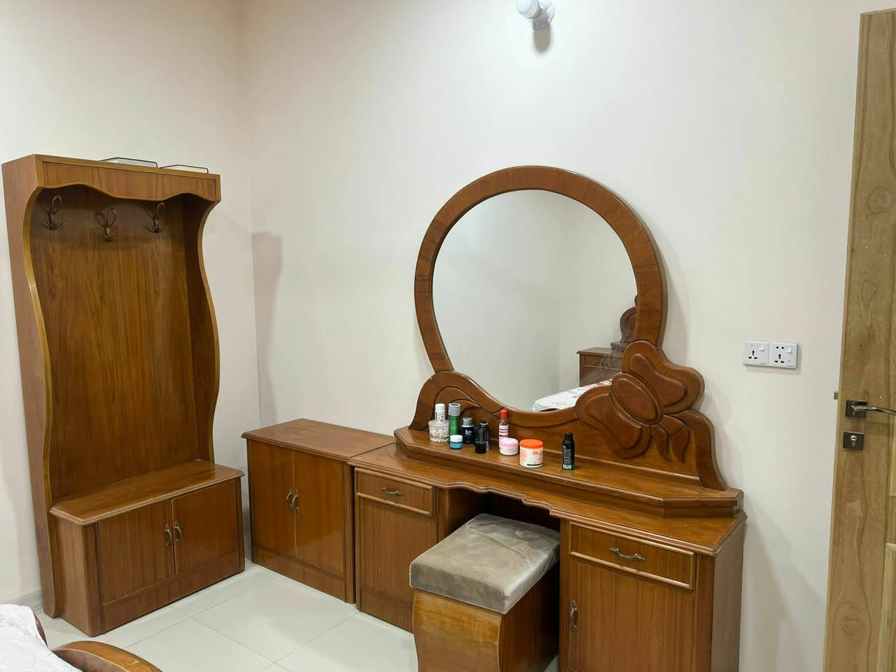 غرفه درجه اولى صاج نقصه بس كنتور للبيع للتواصل ***********
