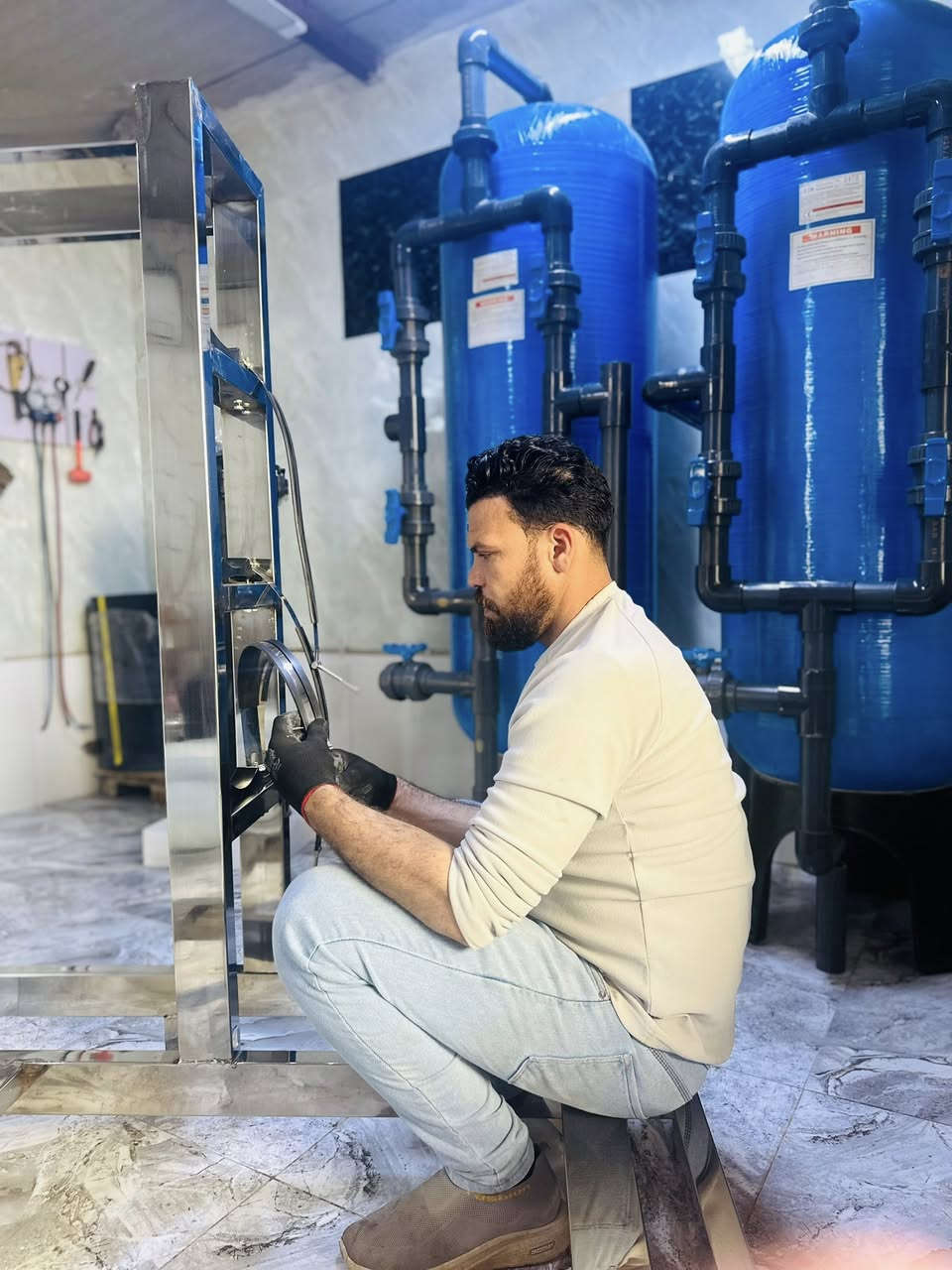 حساب خاصة لورشة تنصيب كافة انوع المحطات للمياه المعدنية ومحطات التصفية
هـ/***********
هـ/***********
