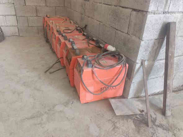 ،سعر الوحدة 250الف، ***********am 500 ماکنە لحام مارکة صینی ثری فیز
