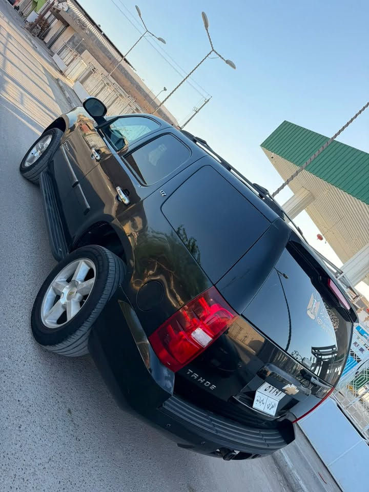 تاهو ادوات مديل 2008 فول LTZ ملكي جاهزه من كلشي فتحه باب خلفي شفط شاشه جبيره مكفوله من الكص والفتح وانتربول مكينه وكير جدد حداده تبريد كله جاهزه مكاني البصره السعر 73 وبيه مجال بصيط 
***********
