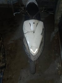 دراجه سيام لبيع سعر 100 بيه مجال  لبيع كوم حديد الي يريده يراسلني 0790...