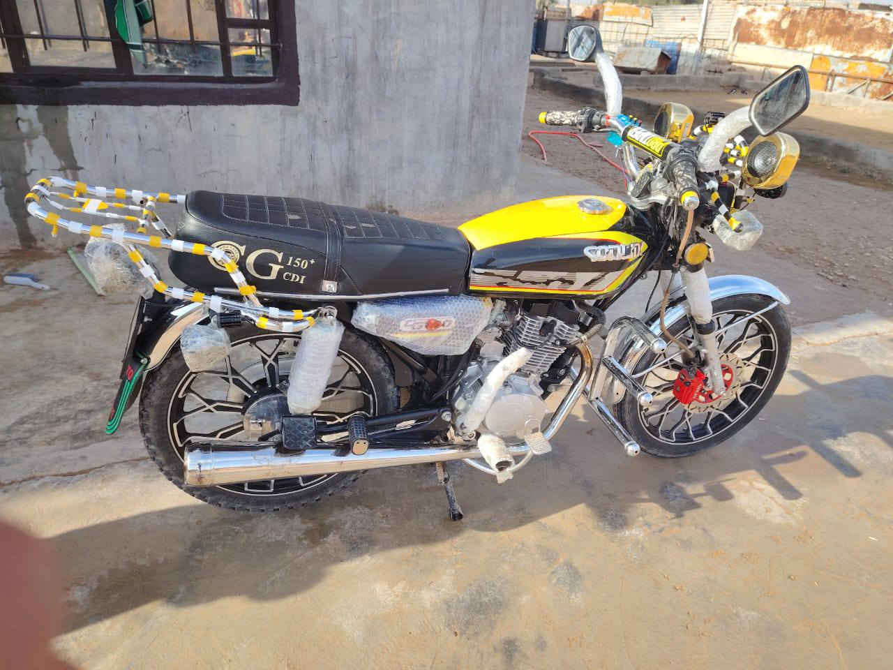 سلام عليكم
دراجه2024 سيفان للبيع محرك كبس شرط ممفتوح كهربائيات كله شرط السعر 650وبي مجال مكاني بيجي 
*********** واتساب
