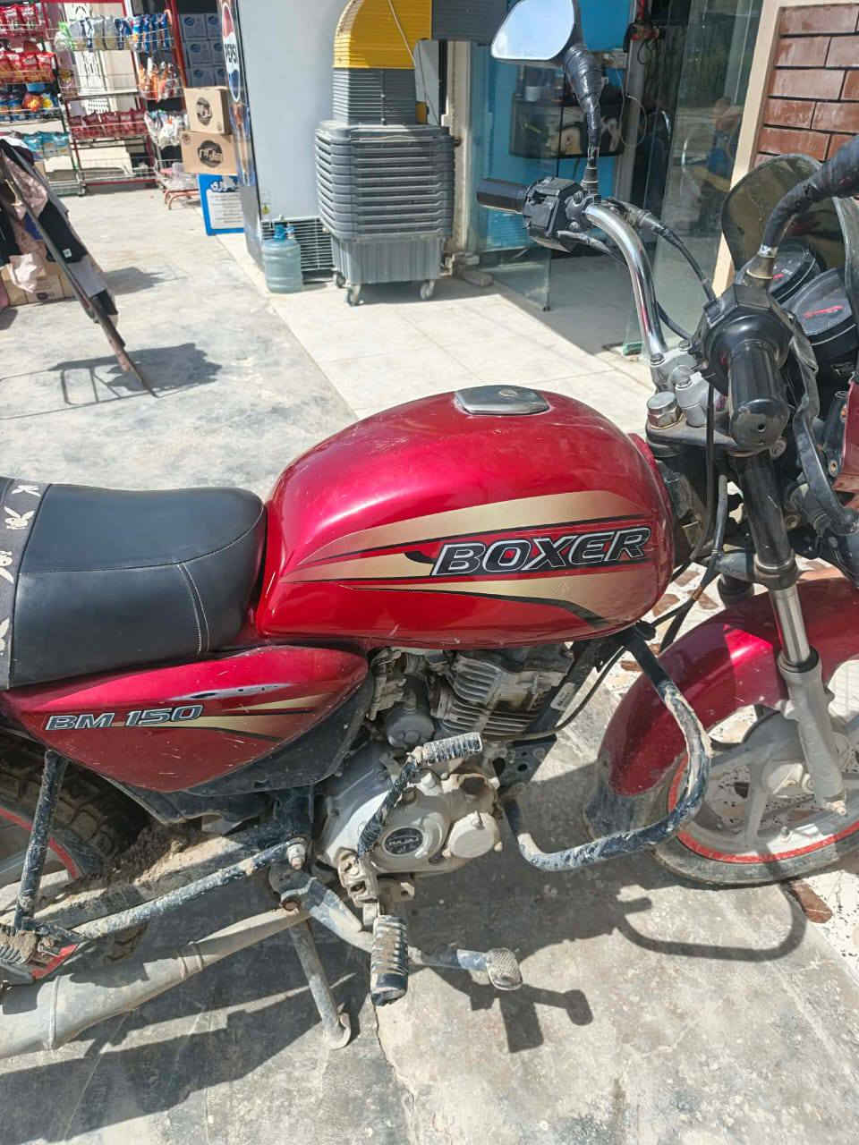 بوكسر 4 كير  للبيع شغالة نكرة سلف كهربائيات كلة شغالة اوراق مابيهة  اتكفلك سرقة   السعر 450 وبيهة مجال الستفسار ***********
