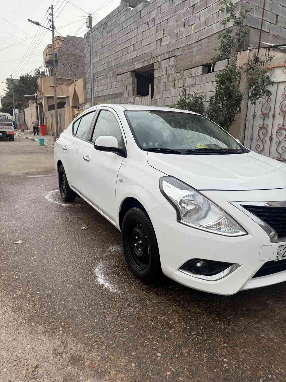نيسان صني هندي  2024  ماشيه 27  مكفوله كفاله عامه  مدوشمه ارضيه وكشنات جلد  حلوه السياره السعر 122 وبيها مجال للشراي ستفسار *********** البصرة, العراق
