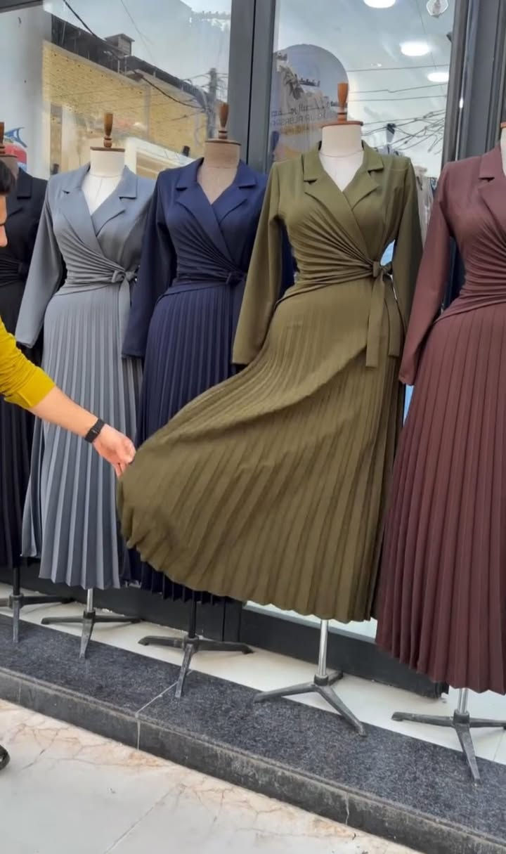 الف رحمة ع امة و ابوه الي يعلقلي
مصدر رزقي الوحيد 
متوفر توصيل لكل محافظات
ملاحظة// تصوير الحقيقي للموديل


**إذا كنت صاحب هذا الإعلان وتريد حذفه لأي سبب، رجاءا أرسل رسالة إلى الدعم الفني**