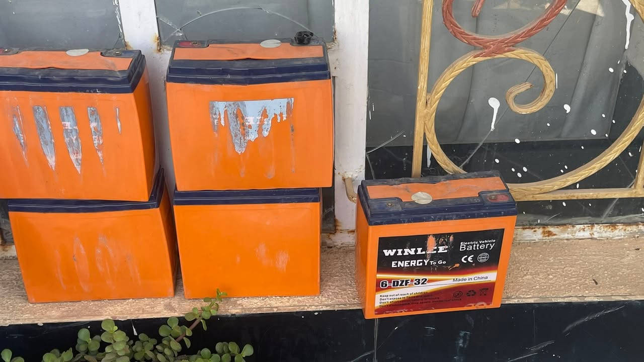 بطاريات ولي لل R9 ٣٢ أمبير العدد ٥السعر الوحده ٣٥ الف تواصل ***********
