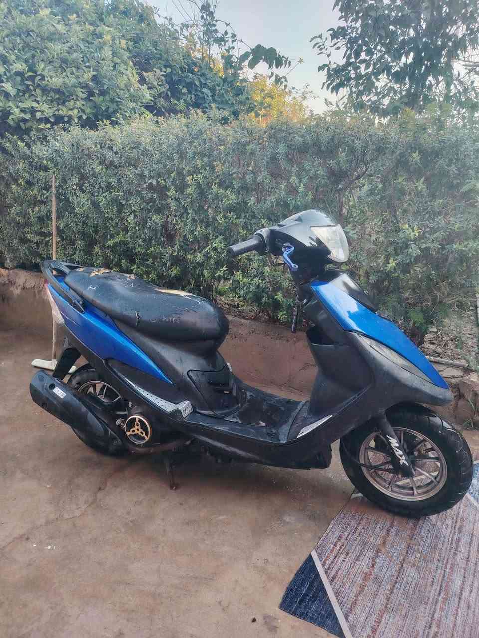 سلام عليكم دراجه ماكس عدله للبيع مكينه خير من الله بوشه ٤٩ بلادي مكينه خرسه ناعمه شلعه ومعدل كهربايات كلهن شغالات دراجه سلف وهندر بكل وقت
مكاني بعقوبة مجسر المفرق مستعجل عله بيعته واليجيني مارجعه 
رقمي ***********
