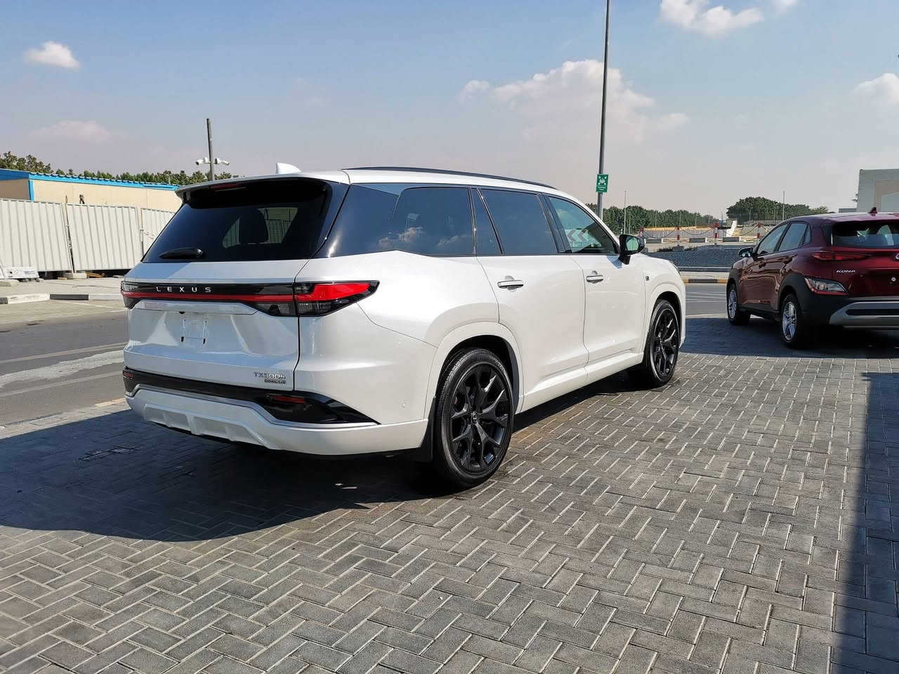 للبيع  🔥 الوحيده بالعراق  كله   مكفوله كلين تايتل 
 فول مواصفات
lexus TX500h  F1 sport direct4
حجم المحرك500  توربو و هايبرد   
قوة الحصانيه ٣٦٦ حصان
 موديل 2024 
هايبرد ماكسHybrid MAX
ماشيه 13 الف فقط 
مغلف ppf امريكي 
مواصفاتها 
اربع كشنات تبريد  و تدفئة 
ستيرن تدفئة
خمس كاميرات
داتاشو 
360°رادارات
اوتو بارك
سياقة ذاتيه auto pilot
حساس العيون مع نضام face id 
تواير خلفي يفتر مع ستيرن 
ابواب شفط 
كشن خزن 
ستيرن كهربائي 
شحن لاسلكي  
السياره مرقمه دهوك  رقم دولي   
مع موافقة تضليل  %80
مكانها دهوك  
سعر $68000
*********** واتس اب 
*********** اسيا
