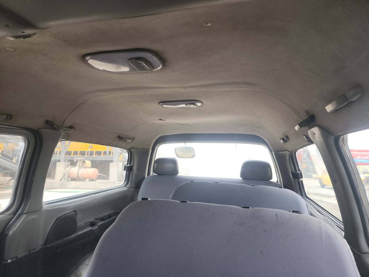 سلام عليكم ستاركس البيع موديل٢٠٠٧ مكفوله موبايل ***********
