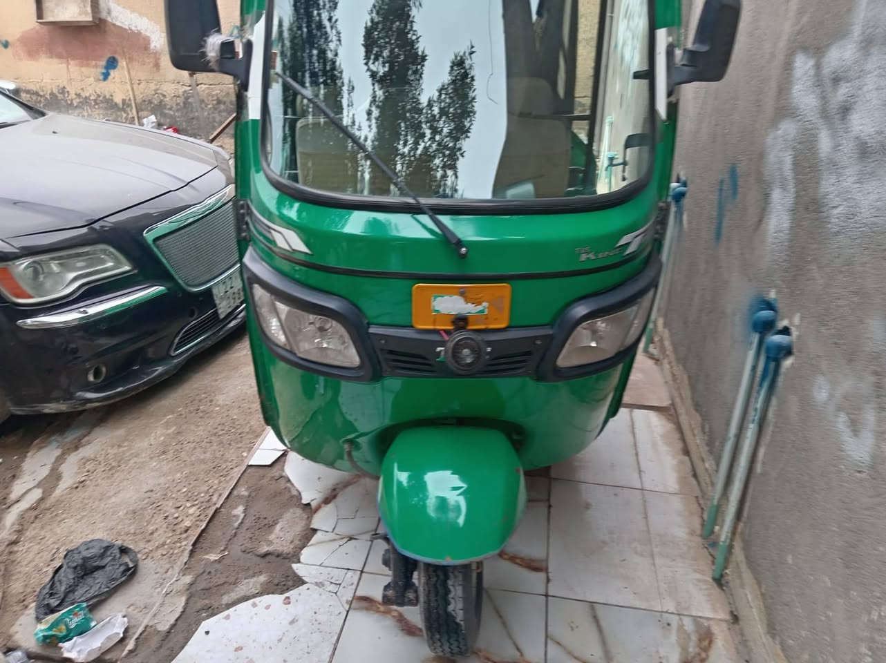 سلام عليكم تكتك موديل 21 رقم وسنويه هاي نضافته كدامك بس المكينه مجفته شريكه ستوه شراي رقمي ***********
