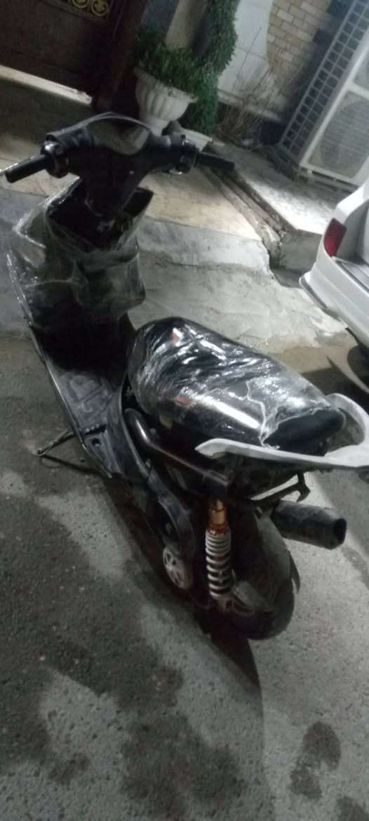 السلام عليكم
ماكس مضلع الدراجة بيهة تبخير بوشة 55 كلجات رياضي  الدراجة تشتغل بس تبدل باتري 
السعر 200قفل العلوان بغداد البلديات 
رقم الهاتف  ***********
