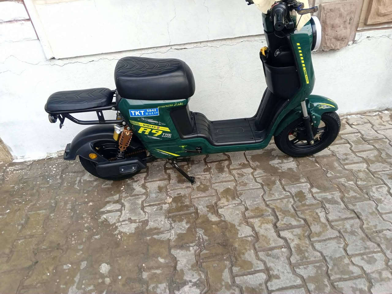 السلام عليكم دراجه R9
مرايات وبومه وزوم وسله وبايدرات 
اي شخط مابيهة  
المكان بغداد الجديدة  شارع المسبح 
الرقم  ***********
السعر  425  وبيهة مجال 
موديل 2025
للبيع اي شي مابيهة موجود بيهة
