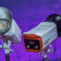 اضاءة فديو مستمرة 200 واط من شركة YSKE  باي كلر  شمسي ابيض ثلجي تحكم ك...