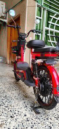 دراجة كهربائية متوفرة للبيع الاستفسار 07760498462 في الواتساب و الهاتف...