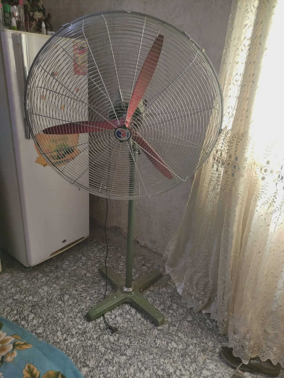 مروحه عموديه بيهه عطل لسعر 25 متواجد عل فيسبوك


**إذا كنت صاحب هذا الإعلان وتريد حذفه لأي سبب، رجاءا أرسل رسالة إلى الدعم الفني**
