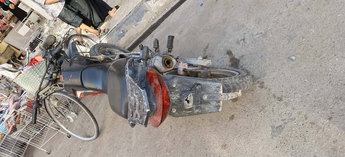 محرك محور ايراني مجفته كفراته موجوده بس كفر واحد ضايع مال الاصفاح ونقصه باتري دراجه شغاله الرقم *********** اتصال و اتساب مكاني.ديالى
