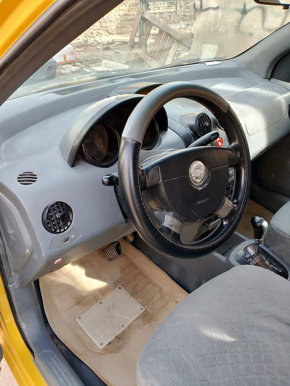 افيو للبيع 2004 سنوية 2035 العنوان بابل
الفئة LT 
اللون اصفر
الرقم خصوصي (بابل) 
محرك4 سلندر  الكير: اتوماتيك 
المواصفات امريكي وبدون صبغ
للاسفسار على الخاص 
الرقم الهاتف: ***********
الرقم الهاتف: ***********
