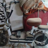 دراجة كهربائية • شغالة • ع شحن