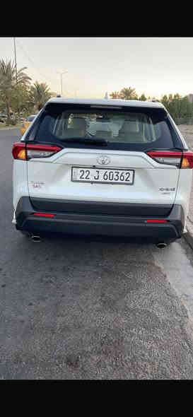 ياباني اصلي شركه ساز مكفوله كفاله عامه
مكفوله من الشخط كله ع وضع الشركه
ماشيه 43 الف محرك 2500 فول واحد ع واحد 
مكان السياره حي الجهاد السعر 255
الرقم ***********
