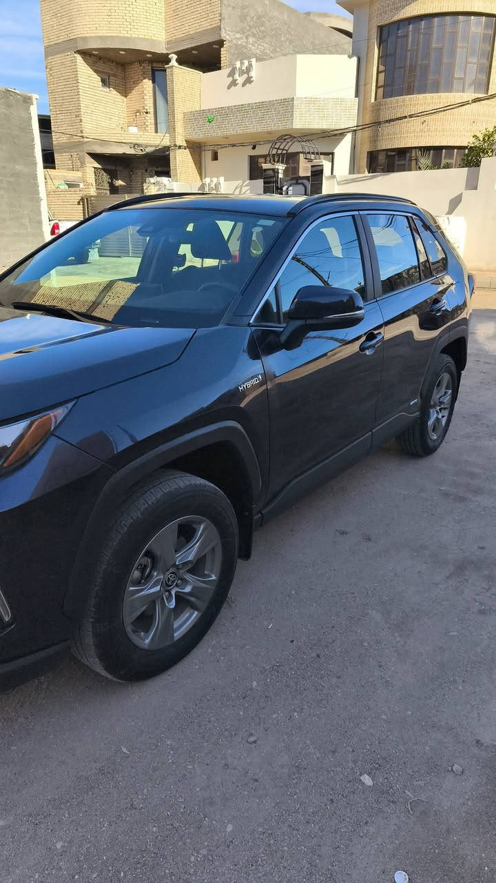 راف فور 2024
Xle ماشيه 54الف كيلو هايبرد 
السعر235
***********
