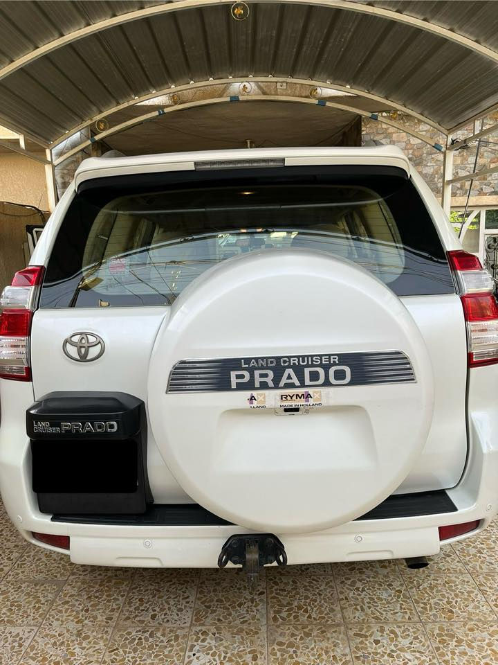 تويوتا برادو 2014 بغداد محرك 6 سلندر4000
 نظيفة جدا جدا 
مواصفات TXL كله مال الشركة 
ماشية 226 ألف عداد حقيقي
كير ومحرك مال الشركة مكفولات 
فتحة بالقمارة دبل تانكي ثلاجة
السنوية مجددة لغاية 29

‭٠٧٧٠ ٨٧٥ ٩٤١٨‬
