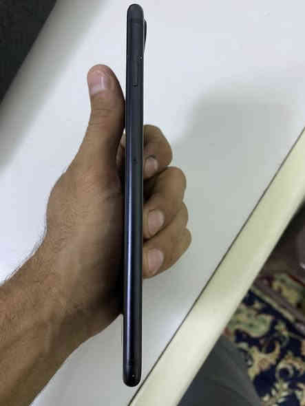 ايفون سفن بلاص ذاكره 128.بطاريه مبداله اصليه 100  نضافه90 بل ميه كلشي شغاله بي  وعلى الفحص  سعر 135 وبي شي بسيط مكاني بغداد شعب حي اور رقم ***********
