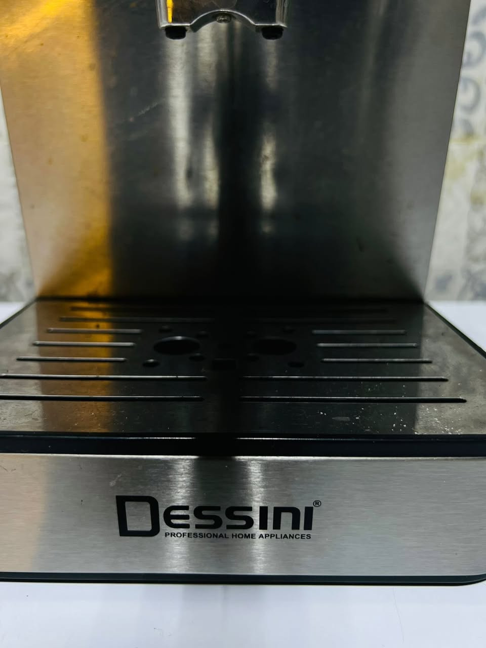 مكينة قهوة للبيع
اتسوي اسبريسو وكابتشينو  ولاتيه وكهوة 
وبيها عصا بخار لعمل رغوة الحليب 
تحكم يدوي 
ستانلس ستيل قوية 
اخذتها ب170 واريدها ب120 وبيها مجال بسيط لان استعمال جداً قليل


**إذا كنت صاحب هذا الإعلان وتريد حذفه لأي سبب، رجاءا أرسل رسالة إلى الدعم الفني**