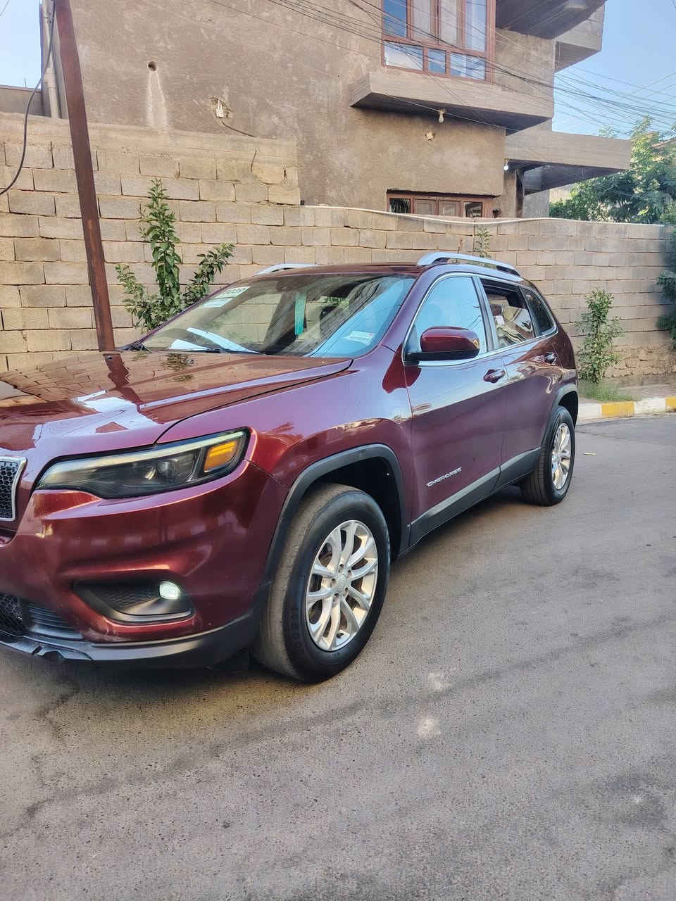 سلام عليكم البيع فقط نقد
جيب بزون شيروكي أمريكي
موديل 2019
صبغ قطعتين
 رقم بغداد تحويل مباشر
 صور الحادث من امريكي موجود بل منشور 
 سونار موجود بل منشور
ماشية 170
قطعتين تبريد محرك 2400 كفالة 
 محرك وكير تبريد كفاله على واضع شركه
السعر 115 وبيها مجال
مكان سياره الانبار قضاء هيت
الاتصال ***********
 ***********
