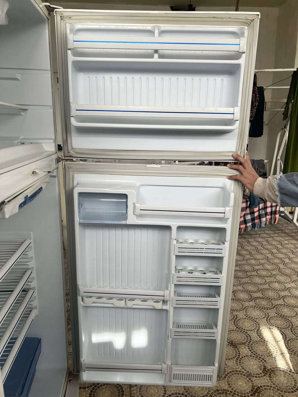 كركوك حي الخضراء 200بي مجال ***********
