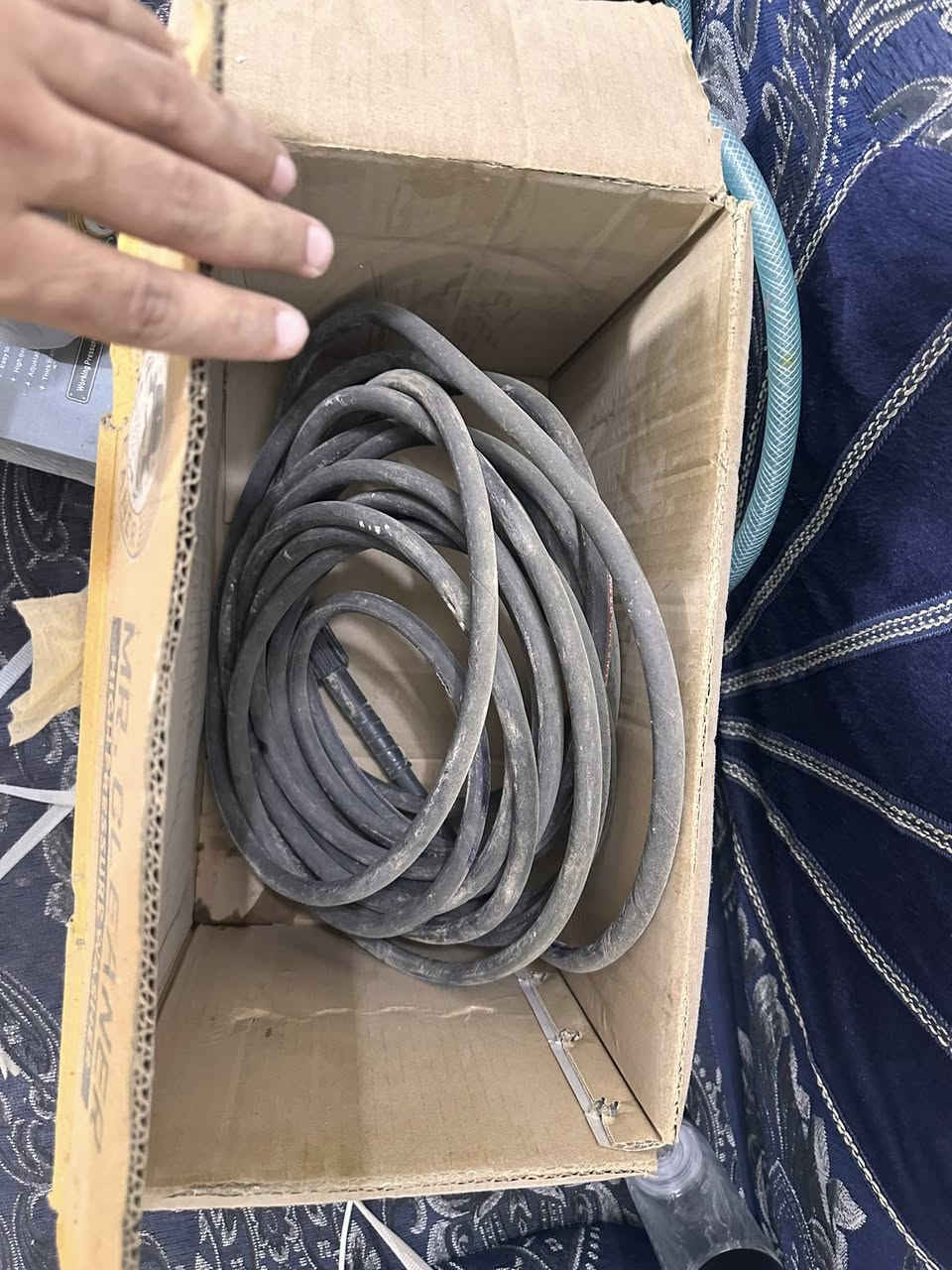 بكج كامل نضيفه استعمال قليل جنت تاركه
شغاله على فحص 

شبطل رغوه صونداته كامله اي نقص مابيه

ماخذه من جادر الاصلي
مكاني نجف توصيل موجود جميع المحافظات


**إذا كنت صاحب هذا الإعلان وتريد حذفه لأي سبب، رجاءا أرسل رسالة إلى الدعم الفني**