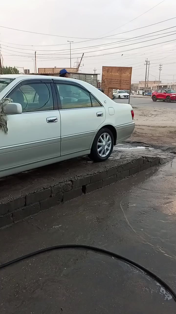 السلام عليكم
ملكه موديل 2002 (ادوات) جديد كارتون 
ماشيه جوه (١٠٠)مكفوله كفاله من الگص والضربه D4 صغير مكينه وگير كفاله 
كرستال اصل 
استمارة حجز بيها 
السعر 85 تواصل *********** وات ساب مفتوح
