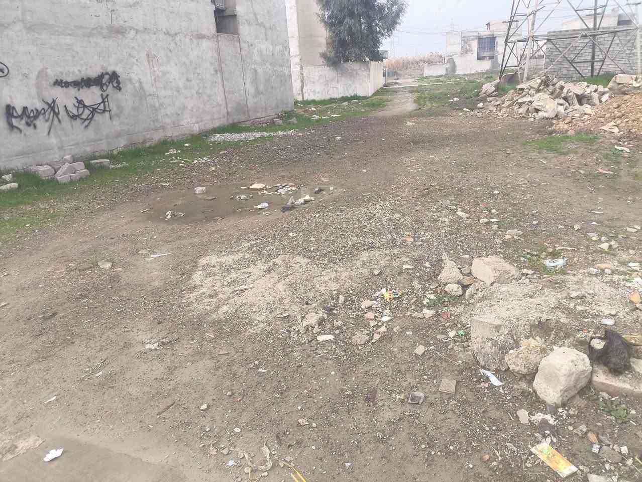 قطعة الارض للبيع  ارض سند زراعي25بيها وصل تمليك حي الملايين الاولئ مساحة الارض 200متر واجهة 10وا النزال 20 قريب على جامع نضرة النعيم  سعر 60مليون بيه مجال بسيط رقم
*********** او رساله عبر واتساب
