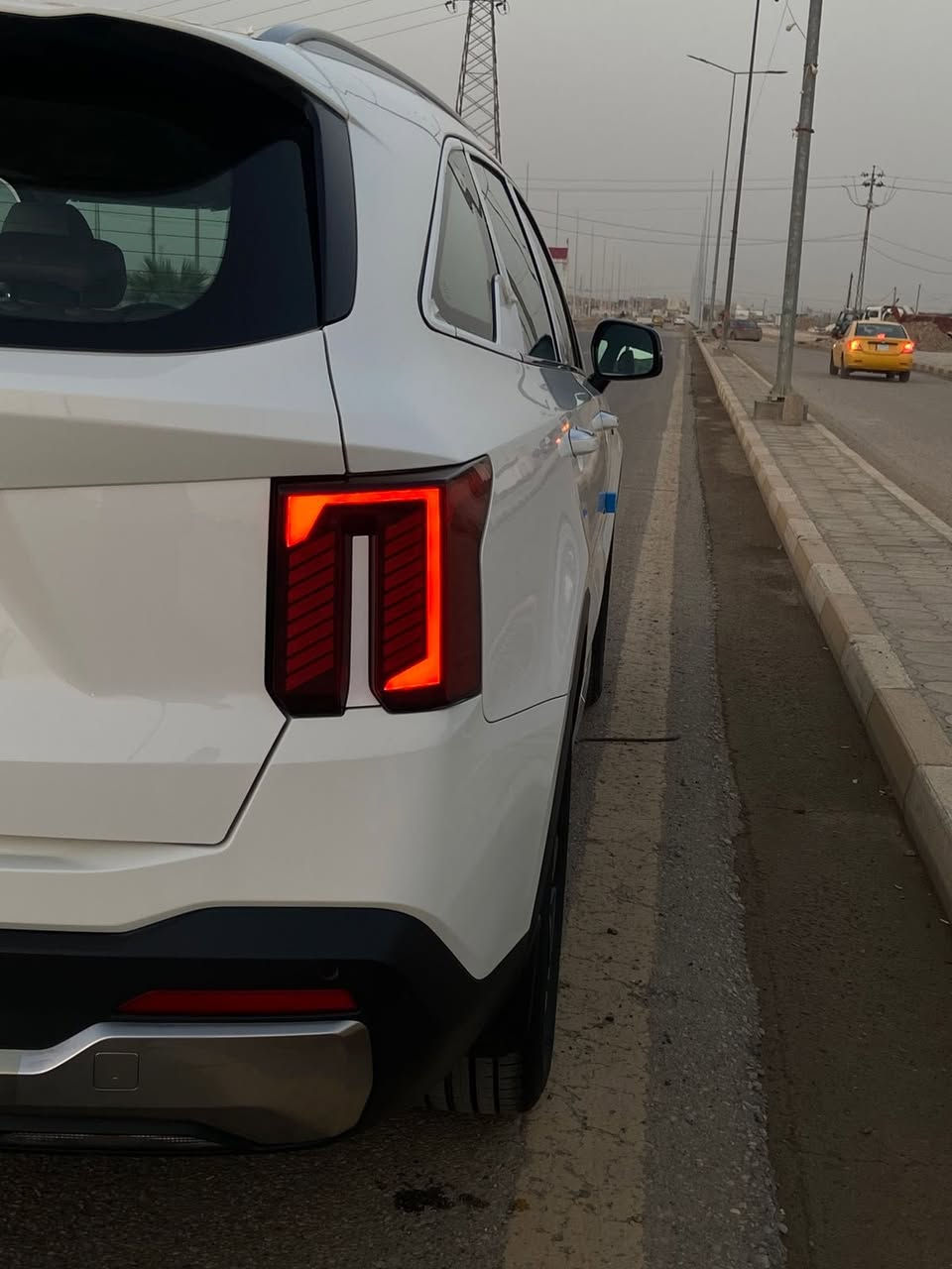 كيا سورنتو 2024  خليجي
رقم بغداد أنكليزي باسمي تحويل ثاني يوم 
كفاله عامه ‬
ماشيه ( 28000) قابل للزيادة
المواصفات
6 سلندر 3500
داتا شو
كير ماوس
اوتو هولد
مانع تزخلق ونظام منحدرات
بردات ابواب خلفيه 
صندوق كهرباء
تشغيل عن بعد 
مري شفط
مثبت سرعه 
دشبول متغير الالوان 
رفع و خفض الزجاج اوتو 
اريل نفكيشن 
ويل 19 
حساس امامي خلفي
حاملات اكواب
حساس مطري بالجامة الامامية   
دشبول متصل LED 
كرسي كهرباء امامي و خلفي 
4وضعيات قيادة
السعر /318$
العنوان/ ميسان 
الاتصال/ ***********
