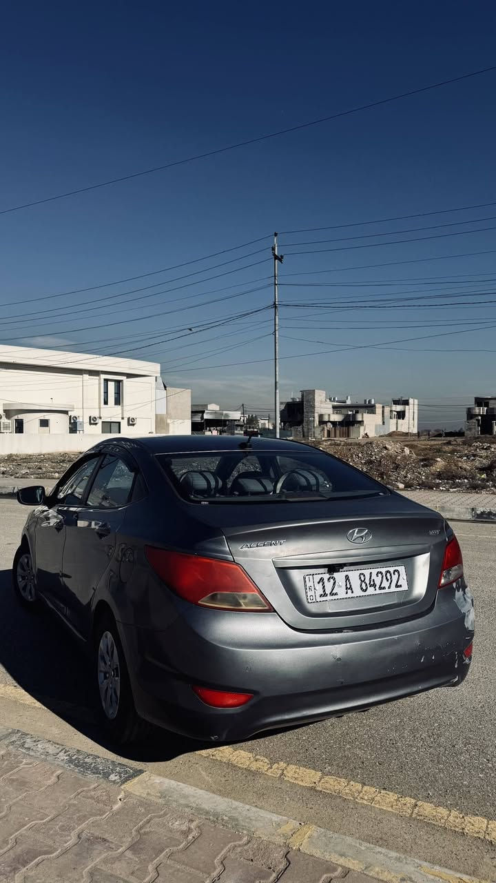 السلام عليكم
اكسنت 2016 (وارد امريكي).
ضررها /صندوك مبدل في امريكا
و باب خلفي من جهة النفر تعديل بارد 
والدعامية ينرادلها صبغ 
واكو مكانات ينرادلها بولش اثر تقحيل 
رقم نينوى دولي شرط التحويل .
تواصل عبر الهاتف او عبر الواتساب(***********)
