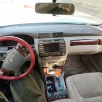 تويوتا كراون • رقم نجف • ضربة أمامية