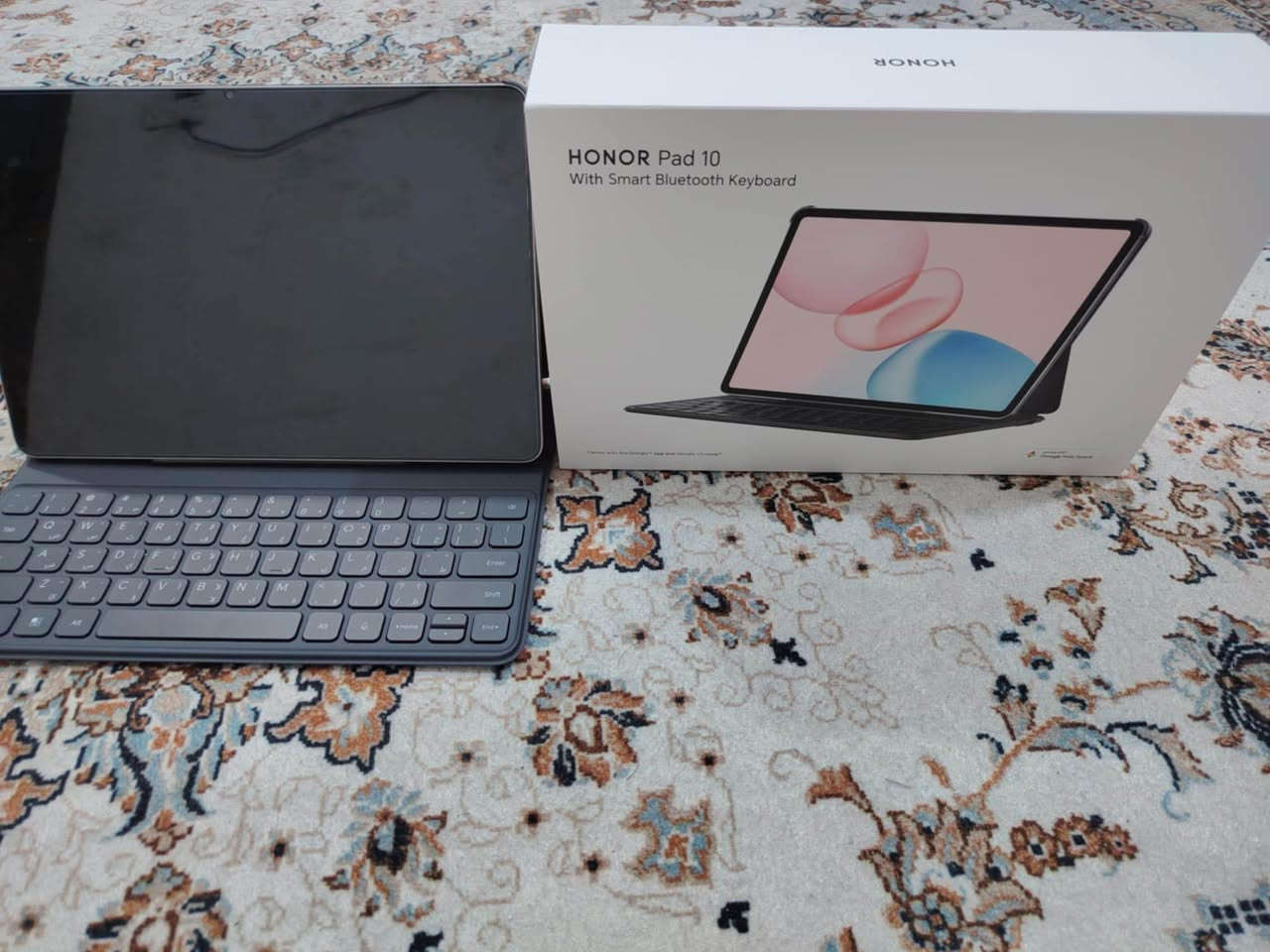 ايباد هونر ١٠ جديد المواصفات الروم( ٢٥٦)  الرام ٨ قابل للزياده ما مستعمل سعره ٤٠٠

*********** عمارة, ميسان
