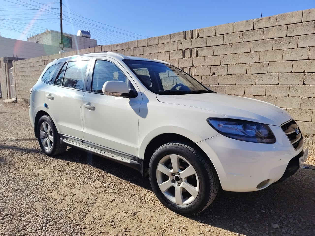 السلام عليكم
سنتافي 2009 خليجي  مواصفات فول موصفات 1 عل1 

مكينه 6 سلندر. 7 راكب. فوريل. فتحه. تحكمات. كشن كهرباء. شاشه وكامره. مانع انزلاق. 3 قطع تبريد  بيها صبغ بنيد شويه بالصندوك مابيها اي نواقص جاهزه.   السعر 132 وبي مجال  

للاستفسار *********** مكاني الرمادي الخمسة كيلو
