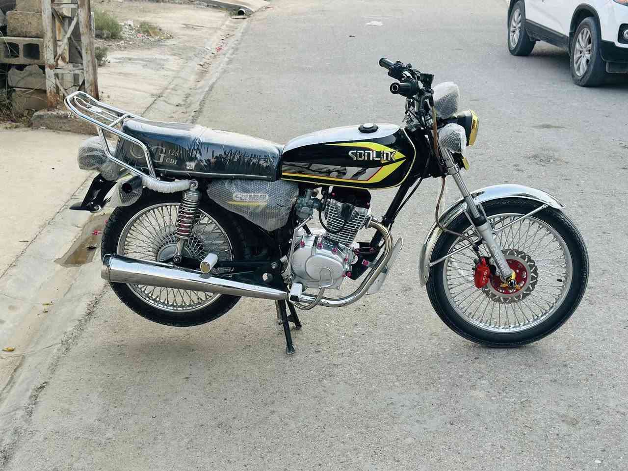 تايكر 24 نضيفه وحلوه واوراق كامله مابيها اي نقص مراوس بوكسر او دايوان فقط…***********
