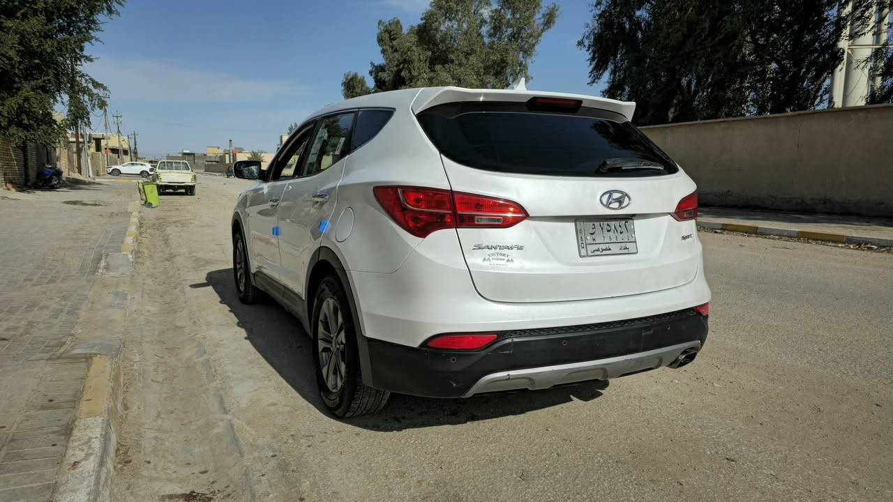 السلام عليكم
سنتافيه وارد امريكي
رقم بغداد الماني بسمي 
4 سلندر 5 راكب  
مديل 2013  
لون ابيض صدفي  
مواصفات عادية 
صبغ قطعتين  ضرر الوارد 
جاملغ  امامي يمين مبدل اصلي 
وطرف البنيد جدا بسيط  
والباقي صبغ ملاون
وتقشير بالصبغ  بدون تبديل   او حادث  صور مرفقة مكينة مفتوحة  مجفته جديد درجه اولى تدفئه تبريد حدادية جيده  السعر 122  العنوان ديوانية للاستفسار الاتصال على  *********** او واتساب.
