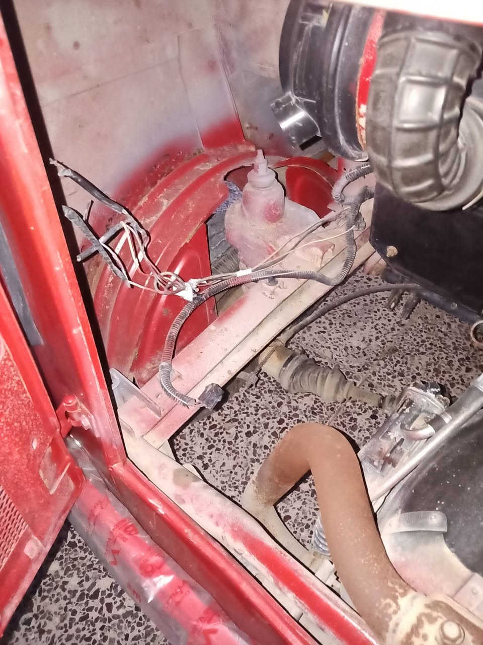 تكتك مديل 20 شهر 12 بيه لغد صبغ فقط تحويل ثاني يوم مكينه لا تنقص ولاتبخر مكان مدينه ***********
