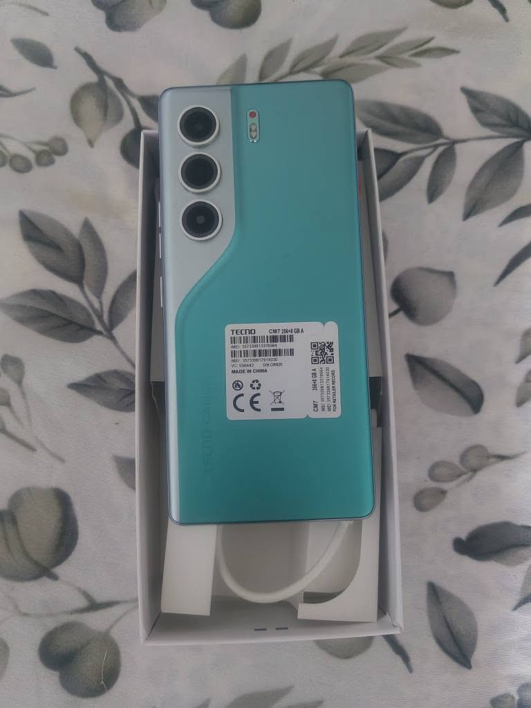 جهاز تكنو مأمون ٤٠ برو 5g ذاكرة ٢٥٦ جهاز استخدام كلش قليل كامل شاحنة مال هونر السعر ٢٩٠ أو مراوس بهونر ٩ c مجال جدا قليل *********** عمارة, ميسان
