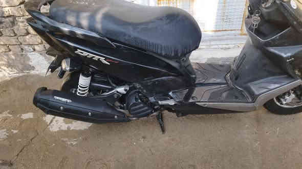 السلام عليكم دراجة GTR للبيع الدراجه رمبه صارله اربع اشهر نازله مكينه مكفوله
اوراق كامله كفرات شويه بيهن شخوط السعر 950 وبيه مجال حك الجيه العنوان بغداد التاجي  رقم ***********
