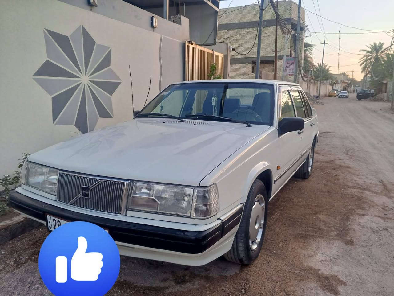 سياره فولفو موديل 92مكفول صبغ بلادي تبريد تخم تاير حدادي جديد محرك عادي غرفه جديد  كهربائي كل شغال ***********
