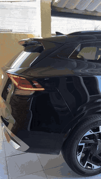 Sx prestige 2025 سبورتج 
ماشي 7000

بدون تبديل بدون صبغ 
بدون ايرباك
بيها pdr 

المواصفات اعلى شي ب السبورتج

4 كامرات 

رادارات

كشنات تبريد تدفئه 

خزن كشنات ميموري 

سستم صوت هارمن 

كامرات ويه الاشاره
***********
