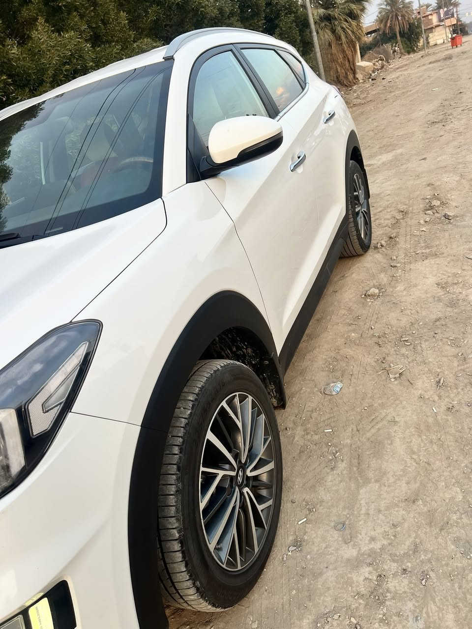 السلام عليكم 
توكسان2020
كوري الاصلي شركه الكاصد محرك 200دوش 
رقم بغداد  
سياره مكفولا من صبغ وتبديل وبأرد حته الدعاميات سونار جديد 
بالمنشور مواصفات 1/1عدا بانوراما 
تشغيل بصمة بيبان بصمة 
كشن جلد شحن لاسلكي تبريد داخل الچكمچه 3وضعيات قياده 
نورمل/سبورت/ايكو
شاشه يدعم كاربو بلاي 
اريل نفكيشن بگ لايت شمعه لد امامي ويل19يدات نيكل ترحيب بيبان +ترحيب مري + اسبير مانازل دواخل ب تخم تايرت جديد السعر 218
للستفسار ***********
