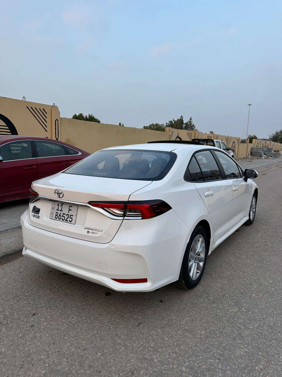 للبيع كورلا موديل 25 فول مواصفات ماشيه 4 الف مكفوله كفاله عامهرقم بغداد بسمي *********** / ***********
